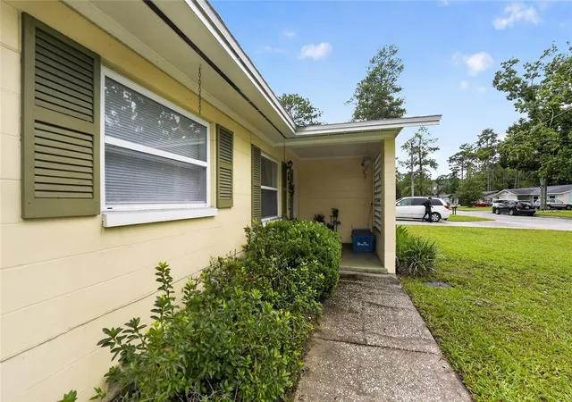Photo 3 of House for sale at 3823 NW 45th Street, Gainesville, FL 32606 | MLS# GC543935 | Listing updated on 2026-10-08