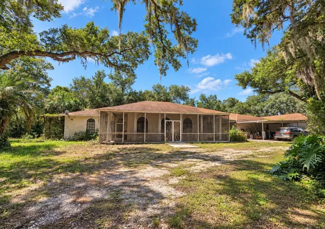 Photo 2 of Mansion for sale at 7350 Palomino Trl, Sarasota, FL 34241 | MLS# TB8554440 | Listing updated on 2026-10-05
