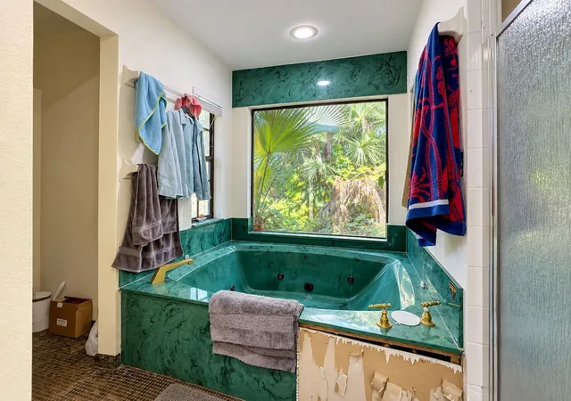 Photo 4 of Single family home for sale at 7350 Palomino Trl, Sarasota, FL 34241 | MLS# TB8554440 | Listing updated on 2026-10-05