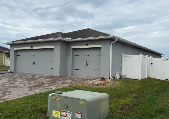Photo 3 of Single family home for sale at 331 Quarry Rock Cir, Kissimmee, FL 34758 | MLS# O6446849 | Listing updated on 2026-10-14