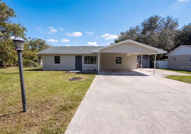 Photo 1 of Single family home for sale at 4526 Eagles Nest Rd, Fruitland Park, FL 34731 | MLS# O6446850 | Listing updated on 2026-10-09