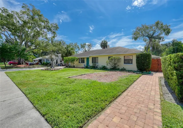 Photo 2 of Single family home for sale at 3408 W San Luis St, Tampa, FL 33629 | MLS# TB8554445 | Listing updated on 2026-10-20