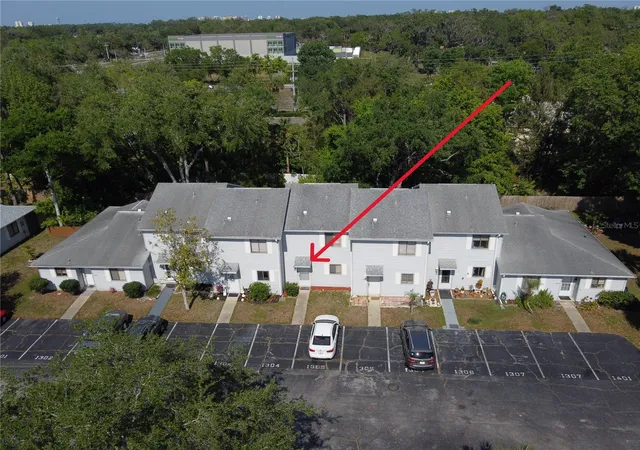 Photo 2 of Townhouse for sale at 1304 Deer Springs Rd, Port Orange, FL 32129 | MLS# O6446852 | Listing updated on 2026-10-04