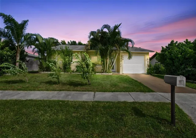 Photo 1 of Single family home for sale at 3031 Muir St, Holiday, FL 34691 | MLS# TB8554450 | Listing updated on 2026-10-03
