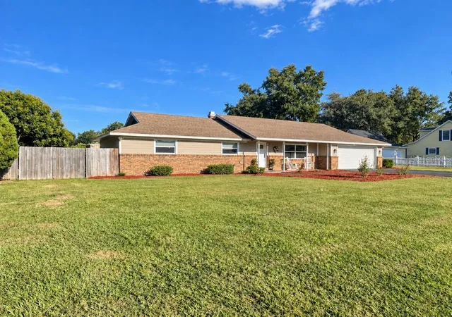 Photo 3 of Single family home for sale at 2611 Sw 34th Avenue, Ocala, FL 34474 | MLS# TB8554456 | Listing updated on 2026-10-07