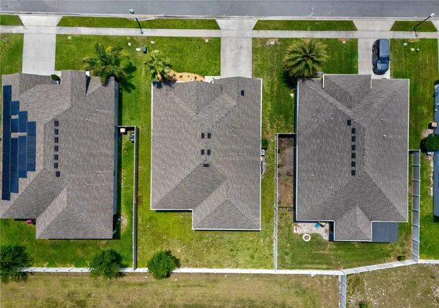 Photo 3 of Single family home for sale at 5414 Manchester Dr, Saint Cloud, FL 34771 | MLS# O6446866 | Listing updated on 2026-10-15