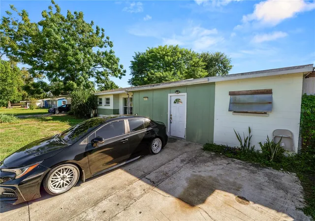 Photo 1 of Single family home for sale at 1822 Moose Dr, Lakeland, FL 33801 | MLS# L4965521 | Listing updated on 2026-10-07