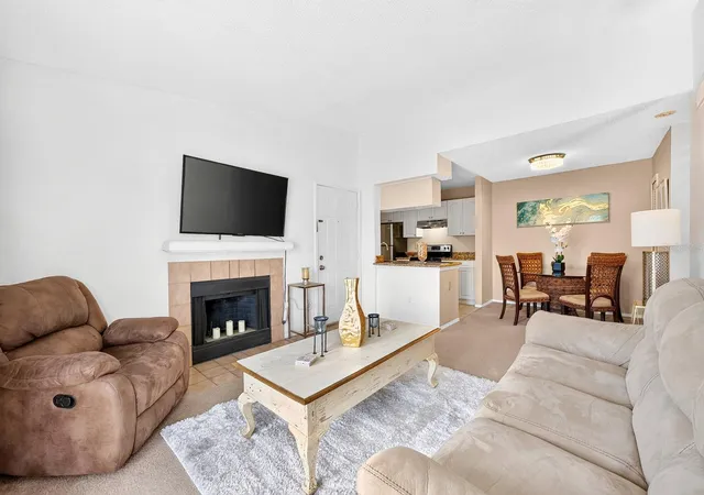 Photo 4 of Condo for sale at 2550 N Alafaya Trl #6303, Orlando, FL 32826 | MLS# O6446867 | Listing updated on 2026-10-08