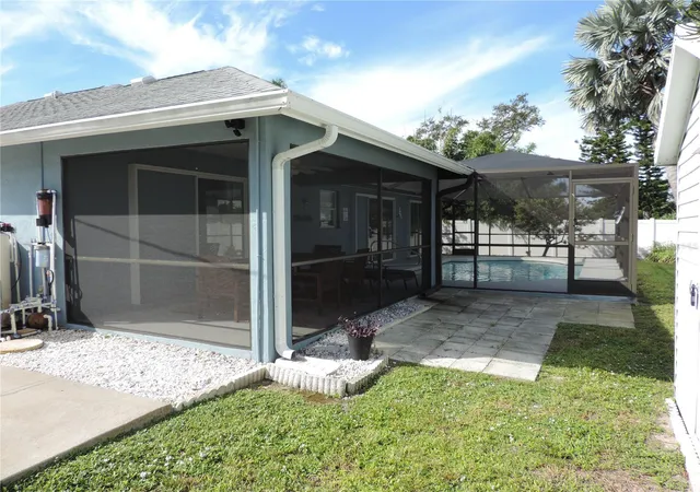 Photo 3 of Single family home for sale at 1148 Royal Rd, Venice, FL 34293 | MLS# A4708295 | Listing updated on 2026-10-20