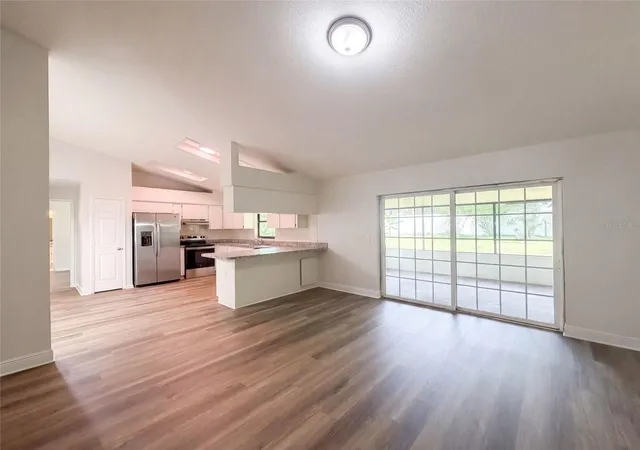 Photo 3 of Single family home for sale at 1711 Avant St, Valrico, FL 33594 | MLS# O6446876 | Listing updated on 2026-10-06