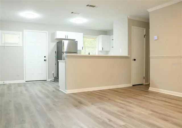 Photo 3 of Single family home for sale at 2212 Berkshire Dr, Tallahassee, FL 32304 | MLS# TB8554469 | Listing updated on 2026-10-04