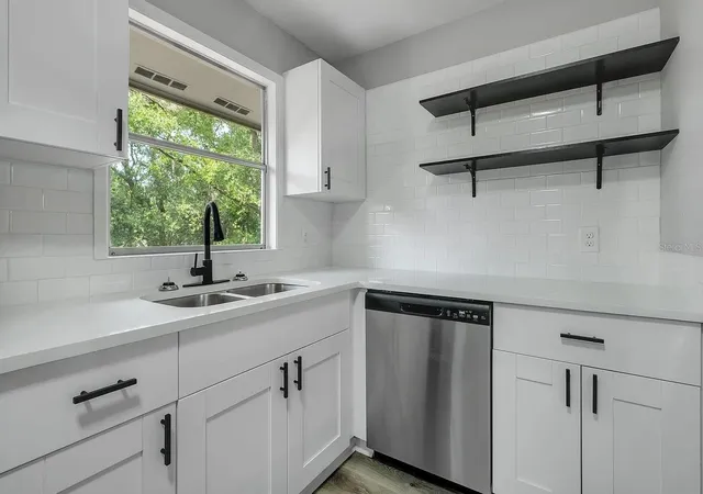 Photo 3 of Single family home for sale at 2212 Berkshire Dr, Tallahassee, FL 32304 | MLS# TB8554469 | Listing updated on 2026-10-04