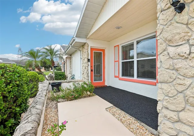 Photo 3 of Single family home for sale at 104 Cactusflower Ln, Sun City Center, FL 33573 | MLS# TB8554470 | Listing updated on 2026-10-09