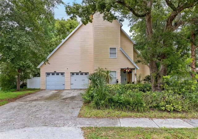 Photo 1 of Single family home for sale at 1319 Quintuplet Dr, Casselberry, FL 32707 | MLS# OM733377 | Listing updated on 2026-10-08