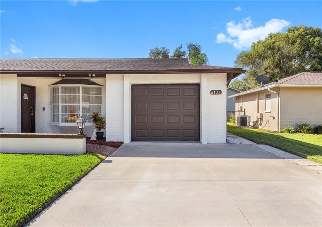 Photo 3 of Single family home for sale at 6432 Meadowbrook Ln, New Port Richey, FL 34653 | MLS# TB8554484 | Listing updated on 2026-10-07