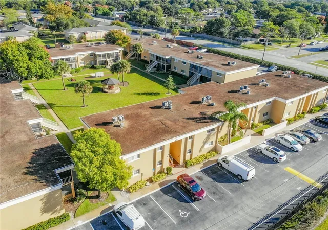 Photo 3 of Condo for sale at 1000 Lake Of The Woods Blvd #202H, Fern Park, FL 32730 | MLS# O6446887 | Listing updated on 2026-10-05
