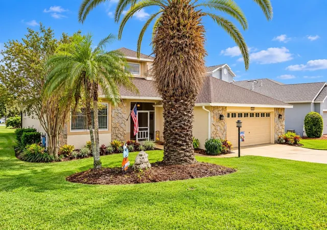Photo 1 of Single family home for sale at 3210 Saratoga Dr, Tavares, FL 32778 | MLS# G5118573 | Listing updated on 2026-10-10