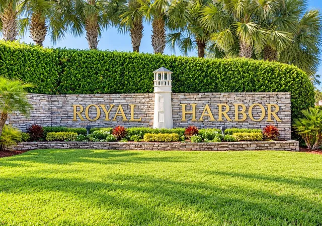 Photo 3 of Single family home for sale at 3210 Saratoga Dr, Tavares, FL 32778 | MLS# G5118573 | Listing updated on 2026-10-10