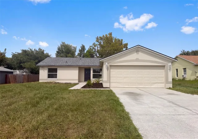 Photo 1 of Single family home for sale at 13319 Caspian Ln, Clermont, FL 34711 | MLS# O6446890 | Listing updated on 2026-10-09