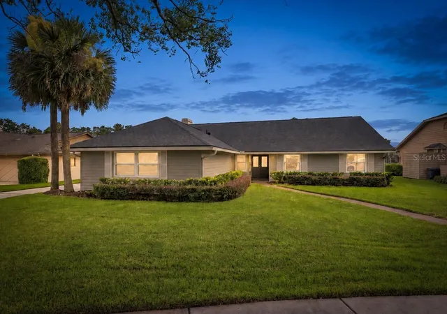 Photo 2 of Sale Pending at 434 Twisting Pine Cir, Longwood, FL 32779 | MLS# O6446891 | Listing updated on 2026-10-06
