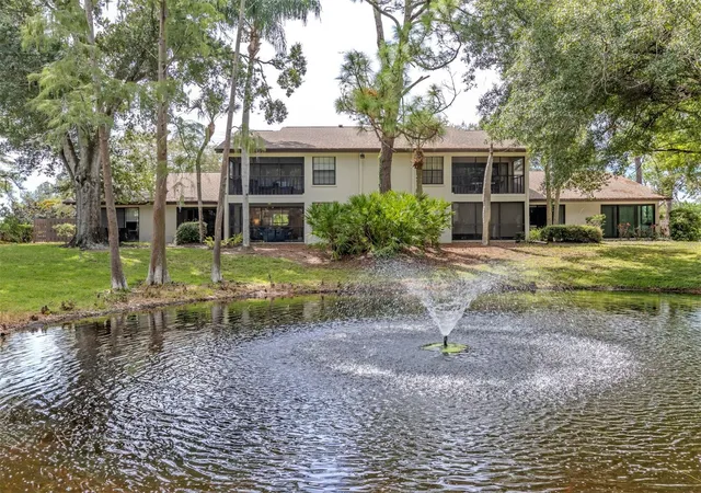 Listing Photo 5 - Condo for sale in building located at 4713 Winslow Beacon, SARASOTA, FL 34235 - Unit #5