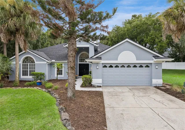 Photo 3 of Single family home for sale at 7830 Bridgestone Dr, Orlando, FL 32835 | MLS# O6446896 | Listing updated on 2026-10-07