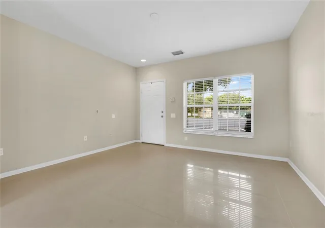 Photo 2 of Townhouse for sale at 10173 Bessemer Pond Ct, Riverview, FL 33578 | MLS# S5158794 | Listing updated on 2026-10-03