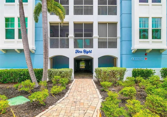 Photo 3 of Condo for sale at 391 Aruba Cir #203, Bradenton, FL 34209 | MLS# A4708315 | Listing updated on 2026-10-07