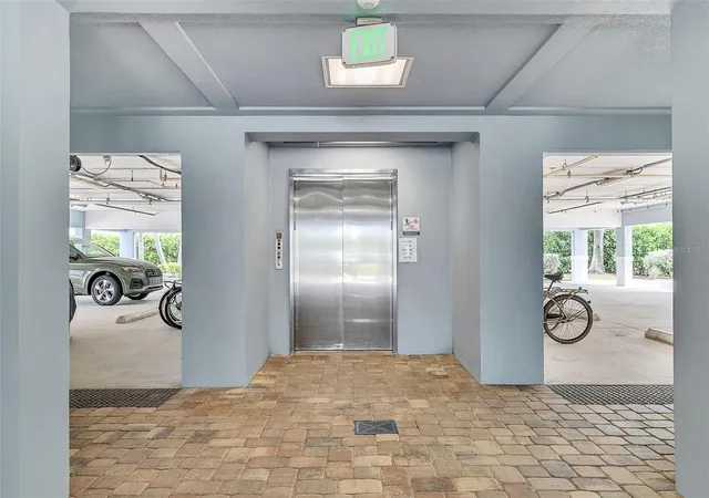 Photo 4 of Condo for sale at 391 Aruba Cir #203, Bradenton, FL 34209 | MLS# A4708315 | Listing updated on 2026-10-07