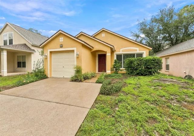 Photo 3 of Single family home for sale at 609 Cape Cod Cir, Valrico, FL 33594 | MLS# TB8554499 | Listing updated on 2026-10-10