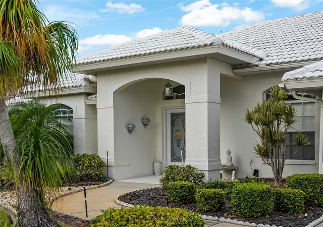 Photo 3 of Single family home for sale at 546 Laurel Cherry Ln, Venice, FL 34293 | MLS# N6146041 | Listing updated on 2026-10-03