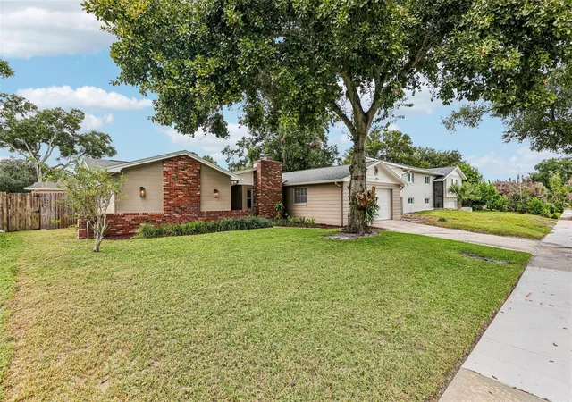 Photo 1 of Single family home for sale at 1519 Glastonberry Rd, Maitland, FL 32751 | MLS# O6446901 | Listing updated on 2026-10-08