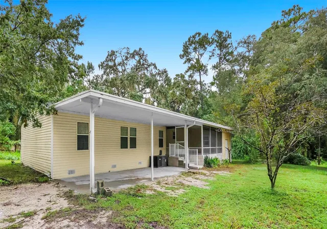 Photo 1 of Manufactured home for sale at 16145 Se 56th Place Rd, Ocklawaha, FL 32179 | MLS# O6446909 | Listing updated on 2026-10-09