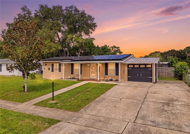 Photo 1 of Single family home for sale at 1646 Hastings Dr, Deltona, FL 32725 | MLS# O6446915 | Listing updated on 2026-10-08