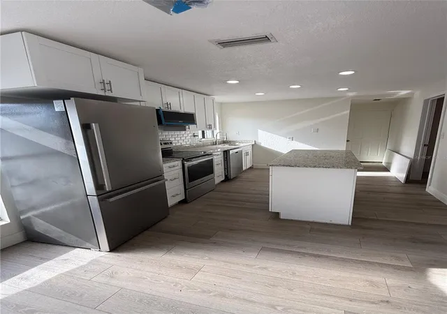Photo 2 of Single family home for sale at 1202 E Osborne Ave, Tampa, FL 33603 | MLS# C7531510 | Listing updated on 2026-10-03
