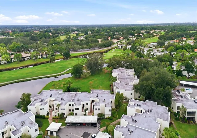Photo 1 of Condo for sale at 5174 Marsh Fld Ln #86, Sarasota, FL 34235 | MLS# A4708321 | Listing updated on 2026-10-07