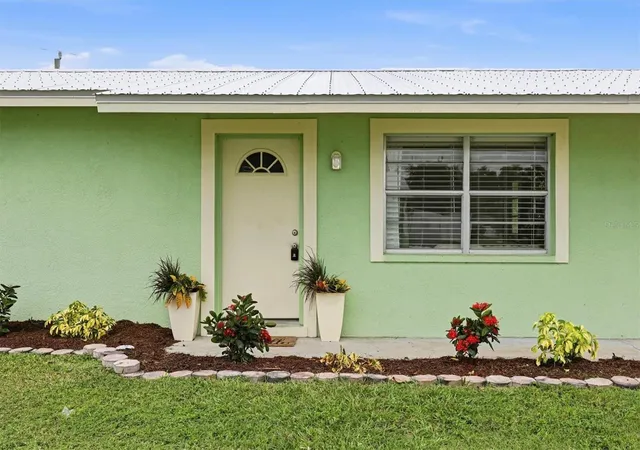 Photo 3 of Single family home for sale at 340 51st Street W, Palmetto, FL 34221 | MLS# A4708323 | Listing updated on 2026-10-03