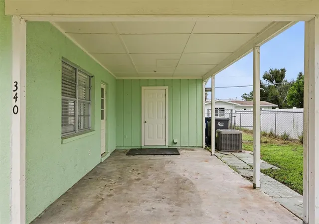 Photo 4 of Single family home for sale at 340 51st Street W, Palmetto, FL 34221 | MLS# A4708323 | Listing updated on 2026-10-03