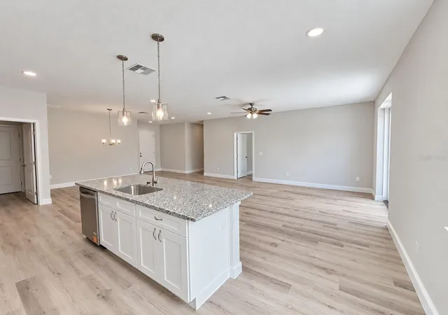 Photo 4 of Single family home for sale at 21521 SW Marine Blvd, Dunnellon, FL 34431 | MLS# OM733389 | Listing updated on 2026-10-03