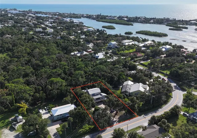 Single family home for sale at 603 Laurel Rd W, Nokomis, FL 34275 | MLS# A4708325 | Listing updated on 2026-10-09