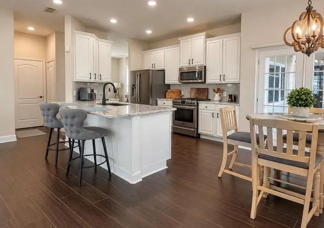 Photo 4 of Single family home for sale at 990 W Pearl St, Bartow, FL 33830 | MLS# TB8554515 | Listing updated on 2026-10-06