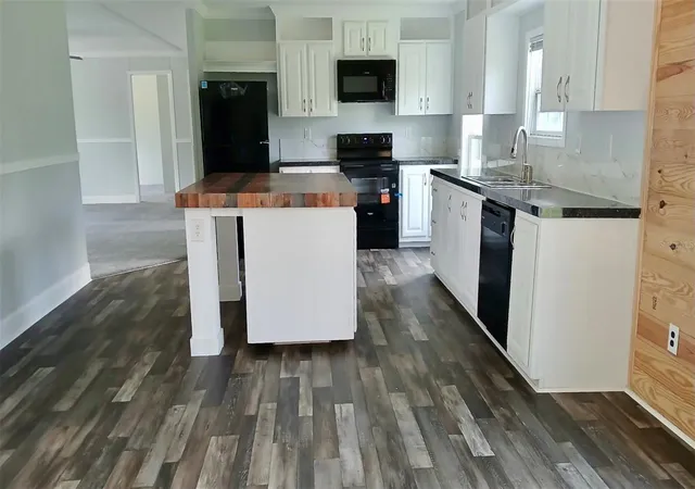 Photo 4 of Manufactured home for sale at 2617 NW 58th Avenue, Jennings, FL 32053 | MLS# GC543937 | Listing updated on 2026-10-20