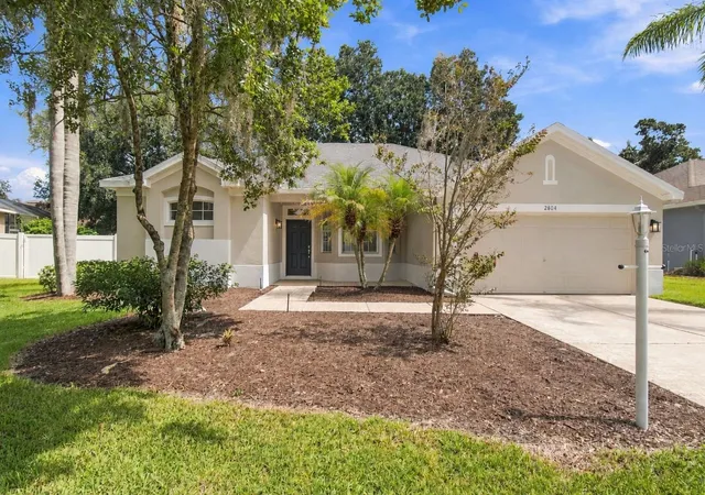 Photo 1 of Single family home for sale at 2804 Brooke Pines Ct, Plant City, FL 33566 | MLS# TB8554524 | Listing updated on 2026-10-03
