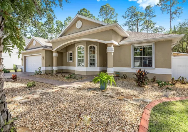 Photo 1 of Single family home for sale at 19 Seckel Ct, Palm Coast, FL 32164 | MLS# FC321877 | Listing updated on 2026-10-27