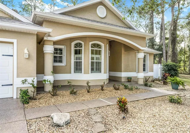 Photo 3 of Single family home for sale at 19 Seckel Ct, Palm Coast, FL 32164 | MLS# FC321877 | Listing updated on 2026-10-27