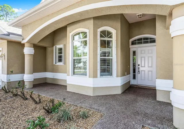 Photo 4 of Single family home for sale at 19 Seckel Ct, Palm Coast, FL 32164 | MLS# FC321877 | Listing updated on 2026-10-27