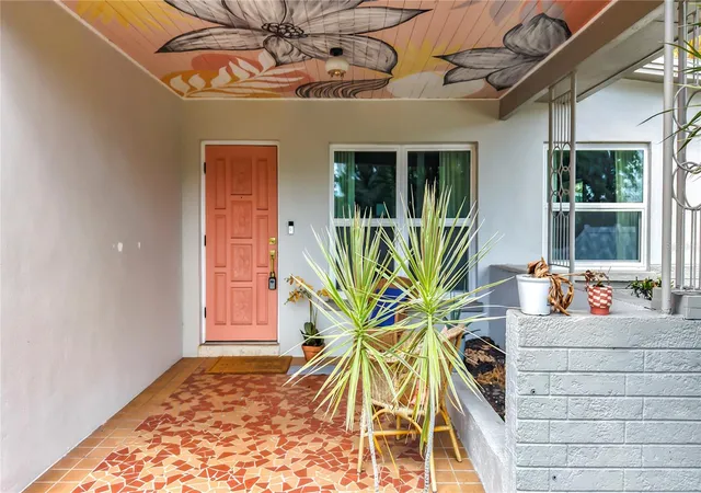 Photo 4 of Single family home for sale at 5833 Dartmouth Ave N, Saint Petersburg, FL 33710 | MLS# TB8554530 | Listing updated on 2026-10-11