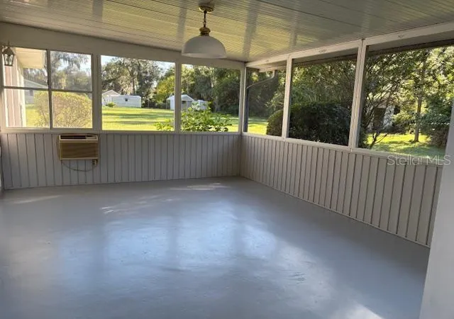Photo 1 of Single family home for sale at 685 Gleason St, Orange City, FL 32763 | MLS# V4951642 | Listing updated on 2026-10-06