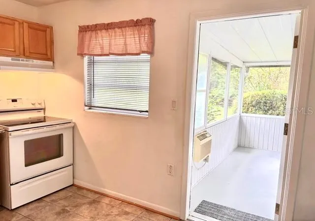 Photo 3 of Single family home for sale at 685 Gleason St, Orange City, FL 32763 | MLS# V4951642 | Listing updated on 2026-10-06