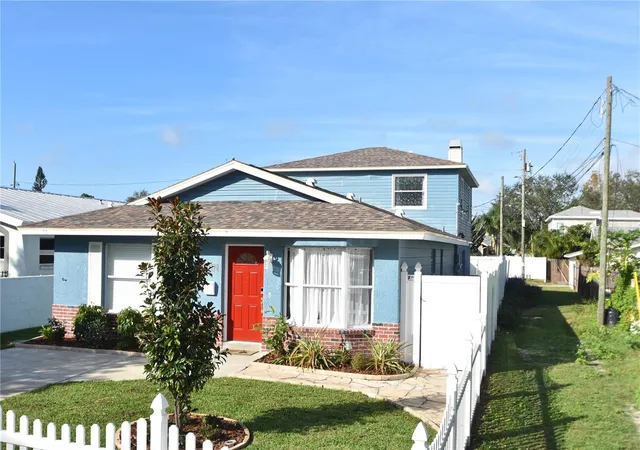 Single family home for sale at 2918 10th Street N, Saint Petersburg, FL 33704 | MLS# TB8554535